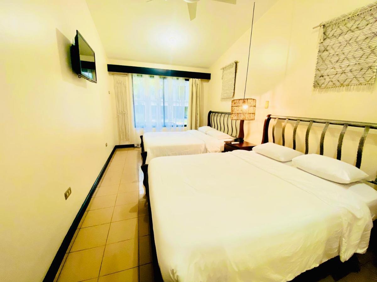 Hotel Mango Airport Río Segundo Exteriér fotografie