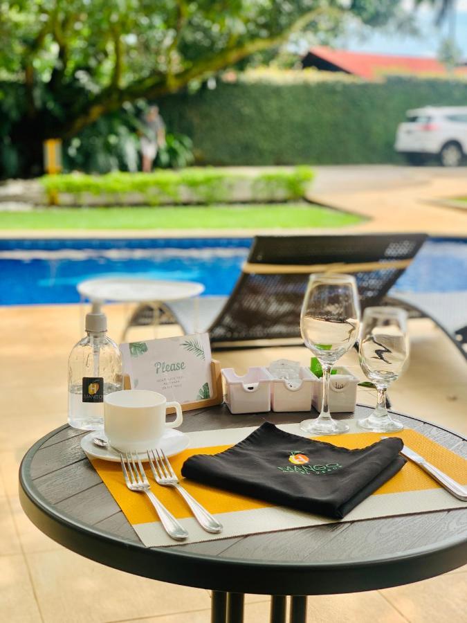 Hotel Mango Airport Río Segundo Exteriér fotografie